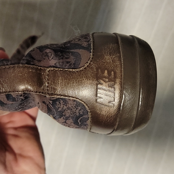 Alice Cullen Vintage Nike Paisley Sixtons - Picture 6 of 7